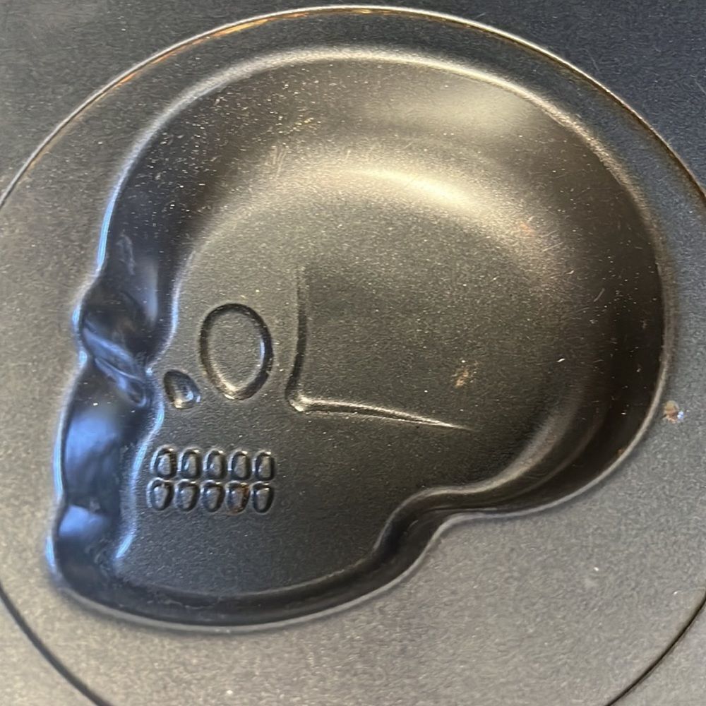 Wilton skeleton baking pan EUC - Picture 7 of 7